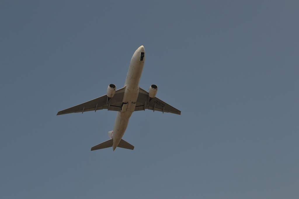 青い空の中に