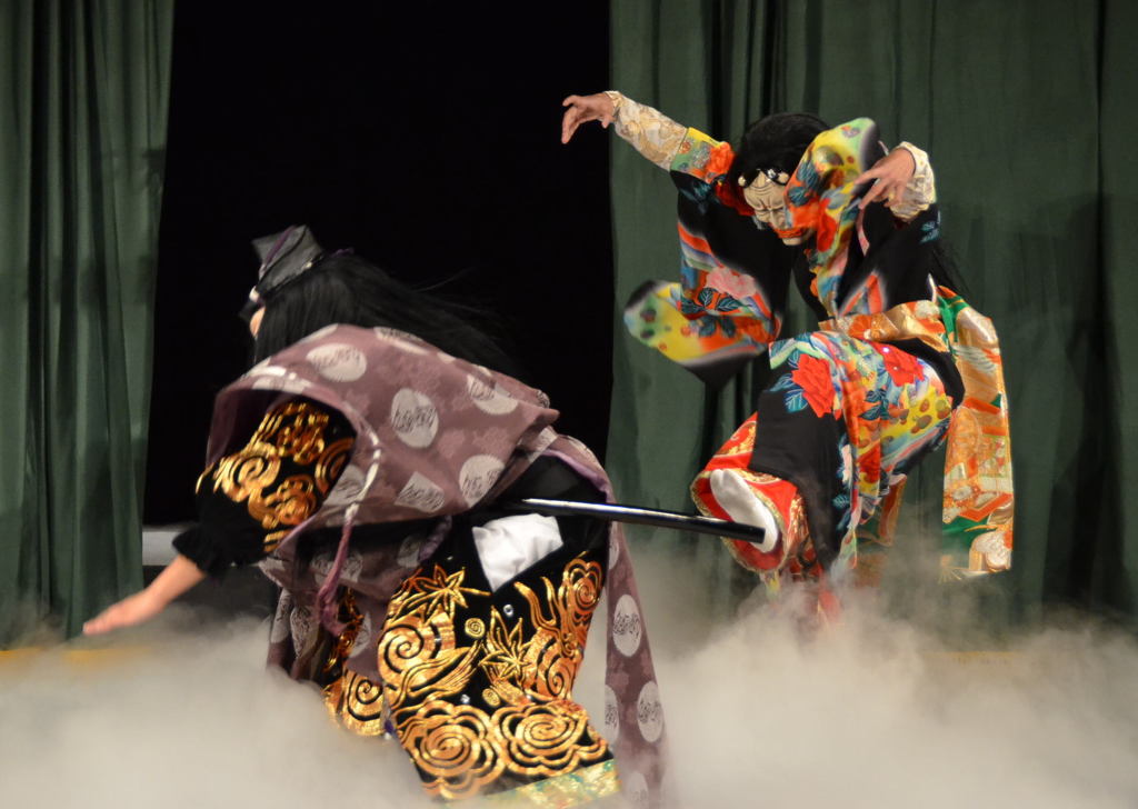 神楽の舞