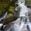 新緑の渓谷～なめらか滝