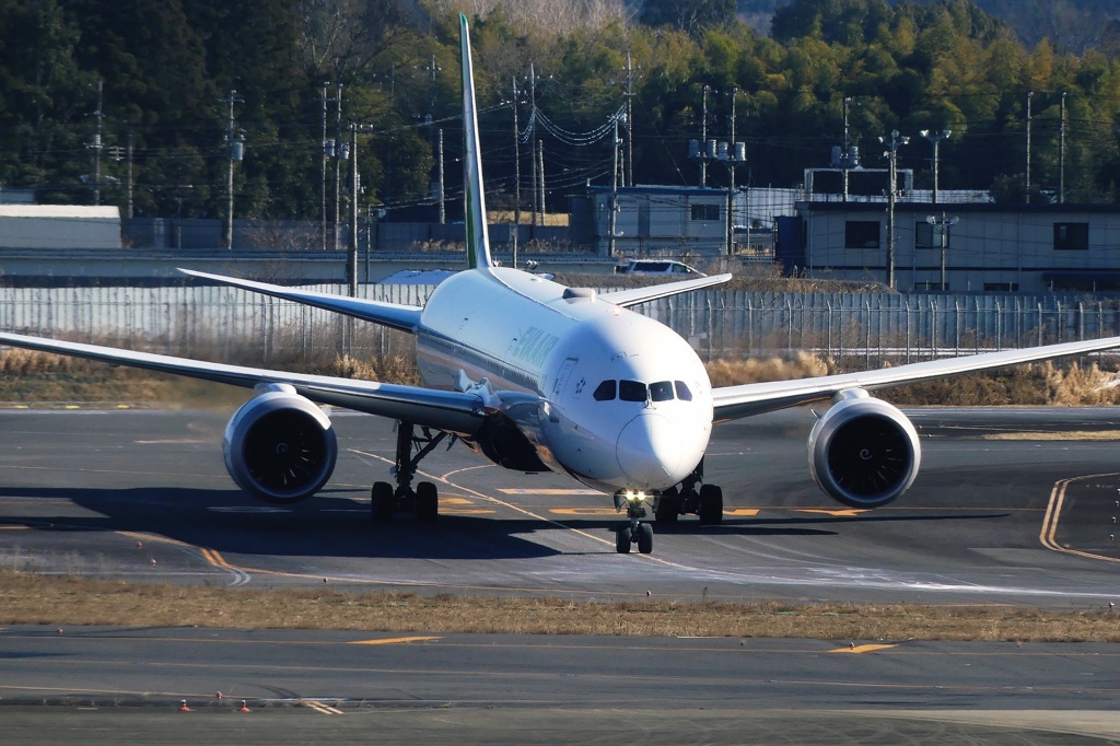 エバー787-10 (B-17805)