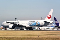 JAL Boeing 777-300