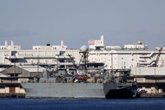 横浜港の米海軍
