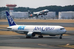 ANA 767-300 