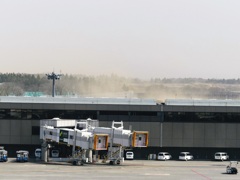 砂嵐の空港