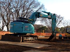 日曜日の工事現場