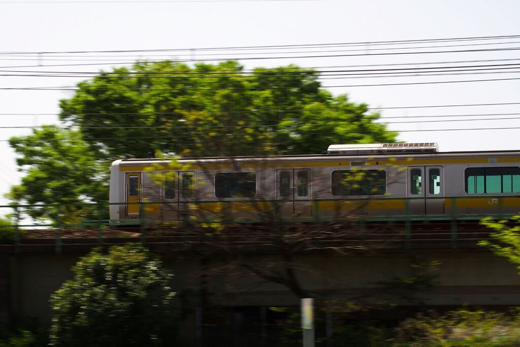 通勤電車が行く