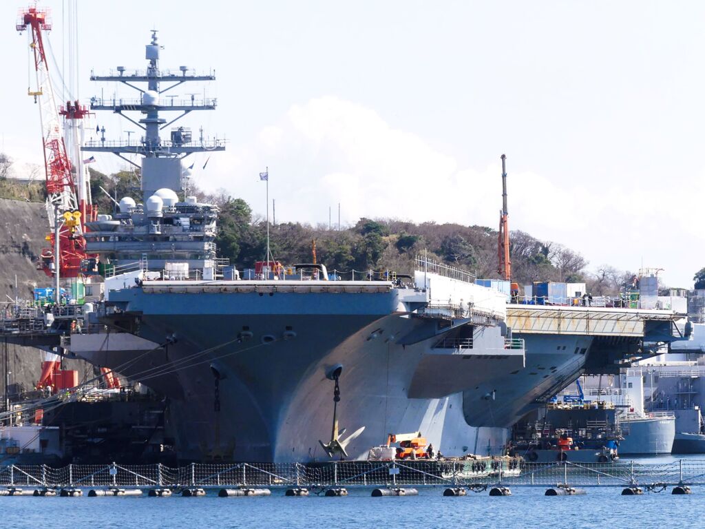 原子力空母ロナルド・レーガン