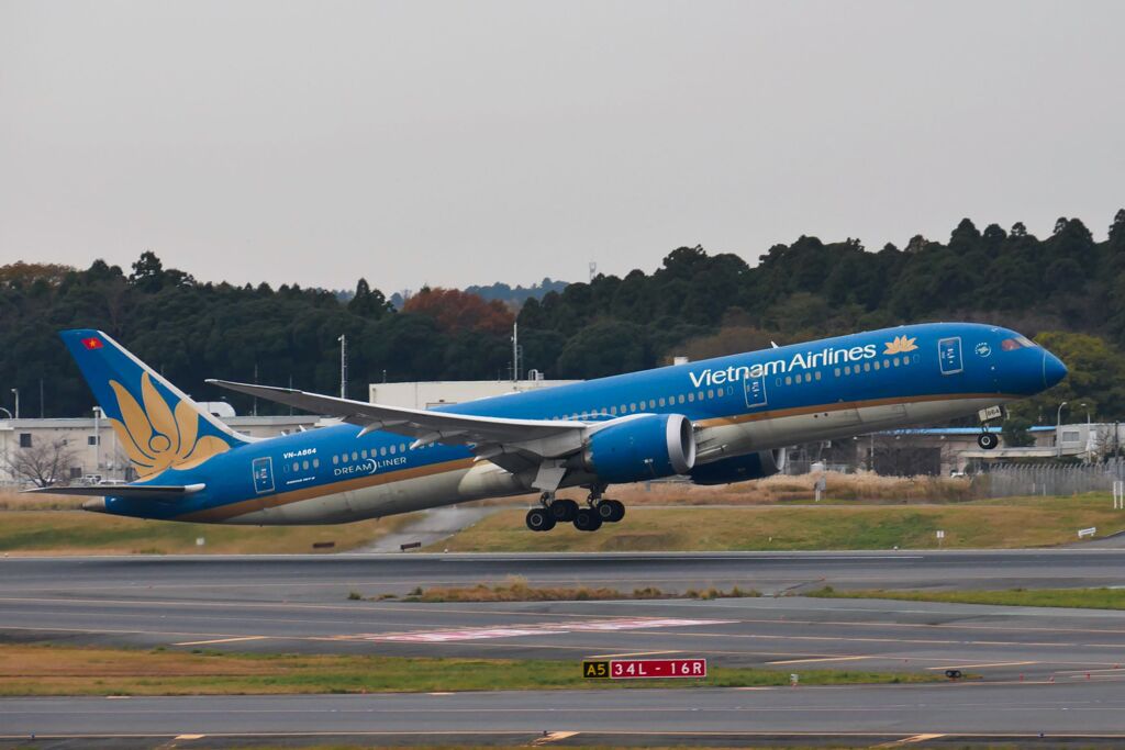ベトナム航空 787-9 (VN-A864)