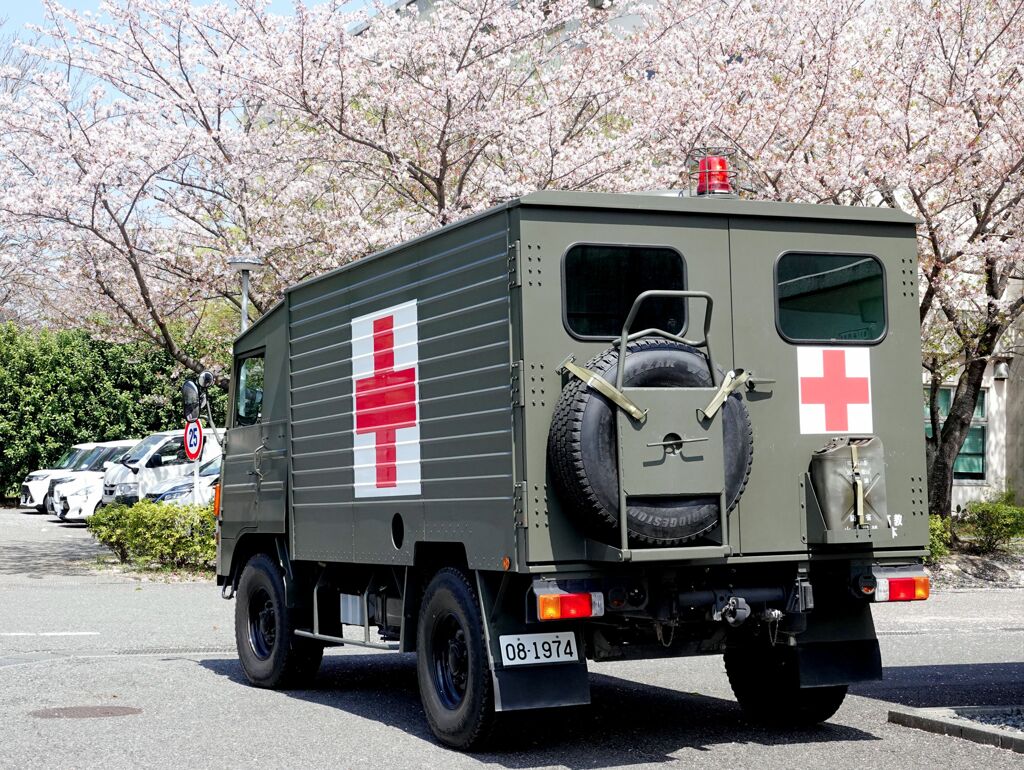 駐屯地も春