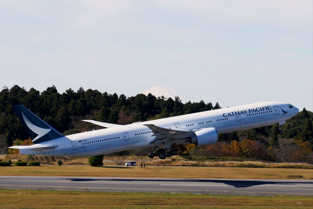 キャセイパシフィック 777-300 (B-KQQ)