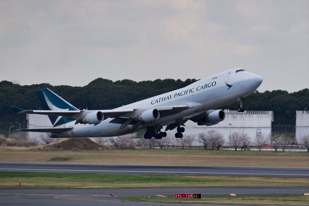 キャセイ- B747-400