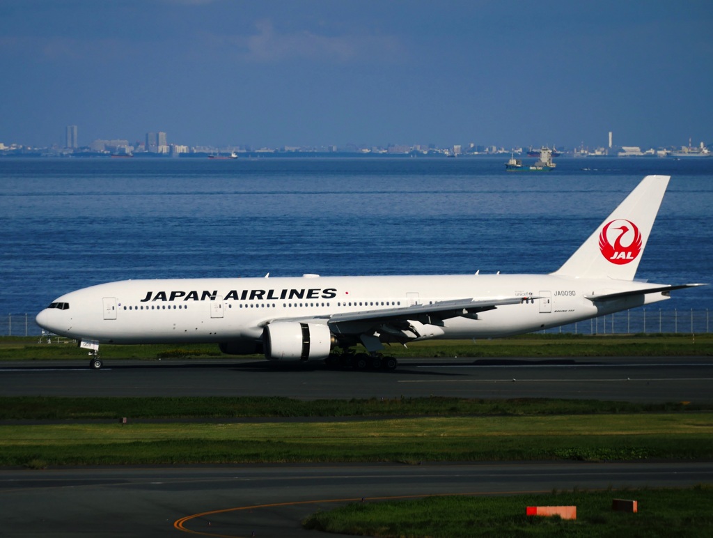 JAL 777-200 (JA009D)
