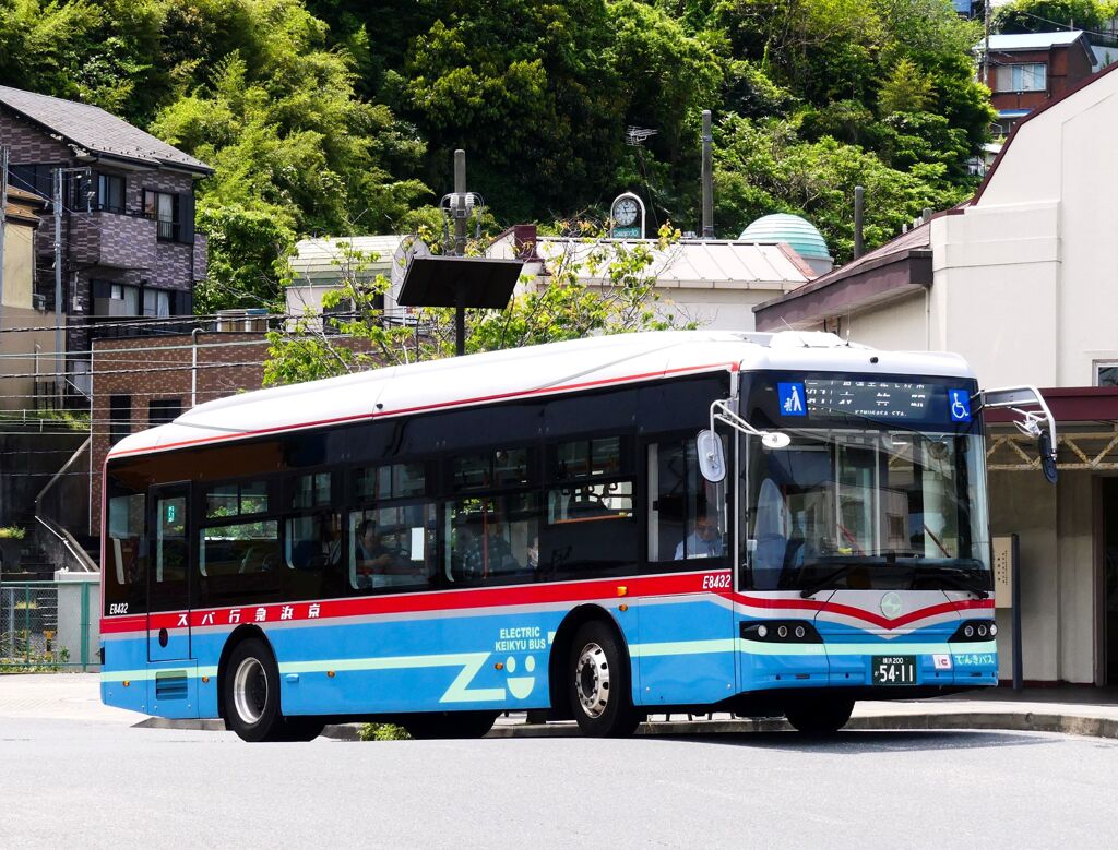 BYDの大型電気バス(京急バス)