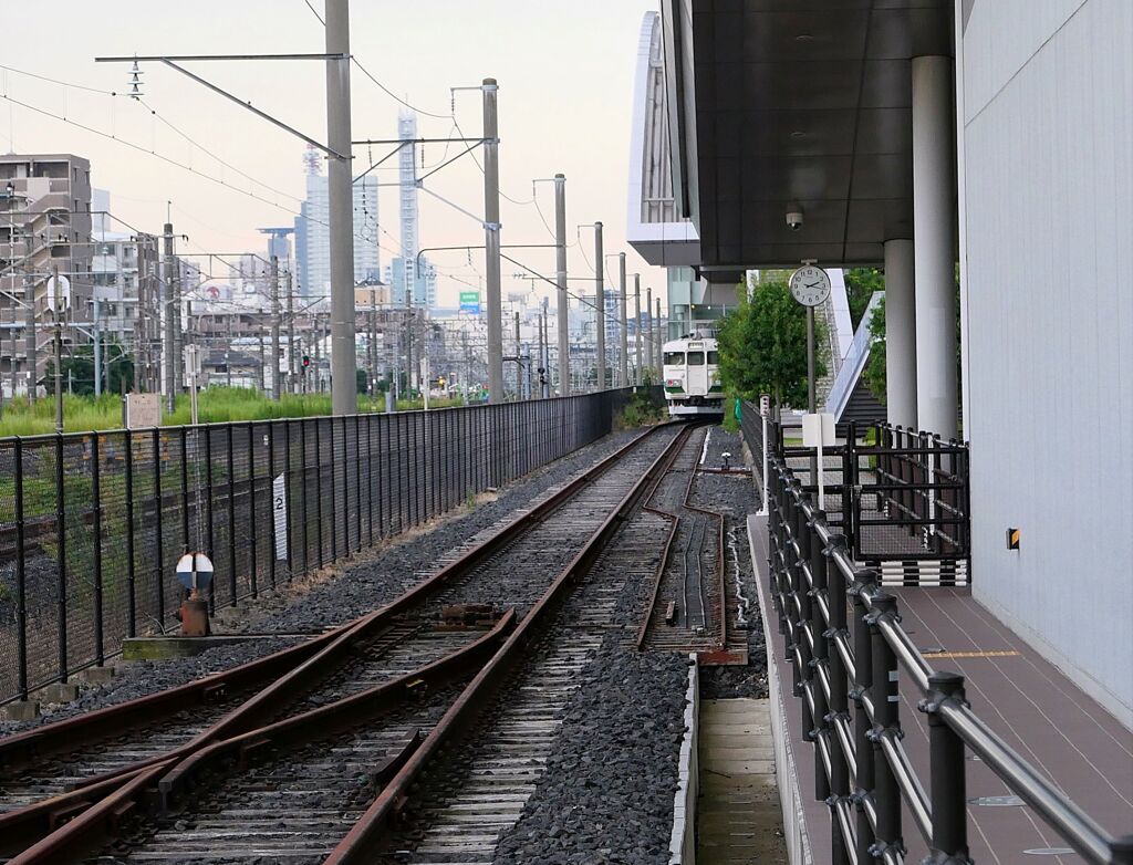 電車が見える風景