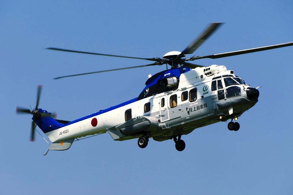 陸上自衛隊  EC225 Super Puma (01023)