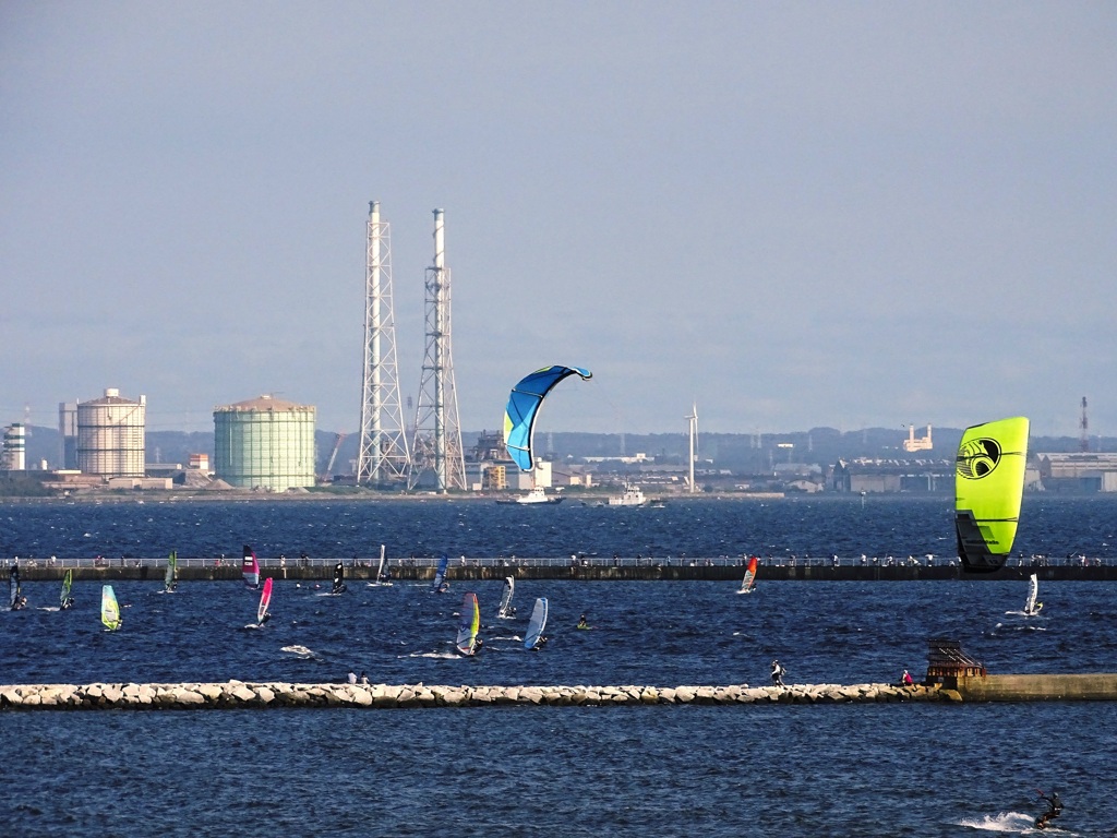 にぎやかな東京湾