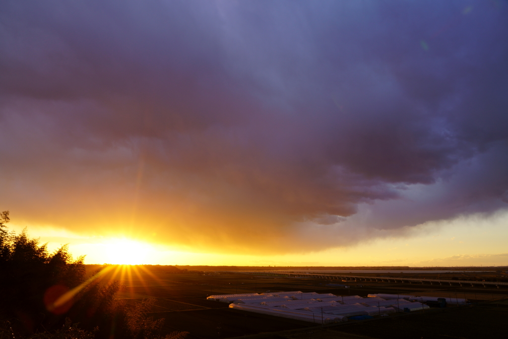 田園地帯の夕陽