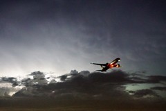 鈍色の空から