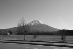 富士山モノクロ