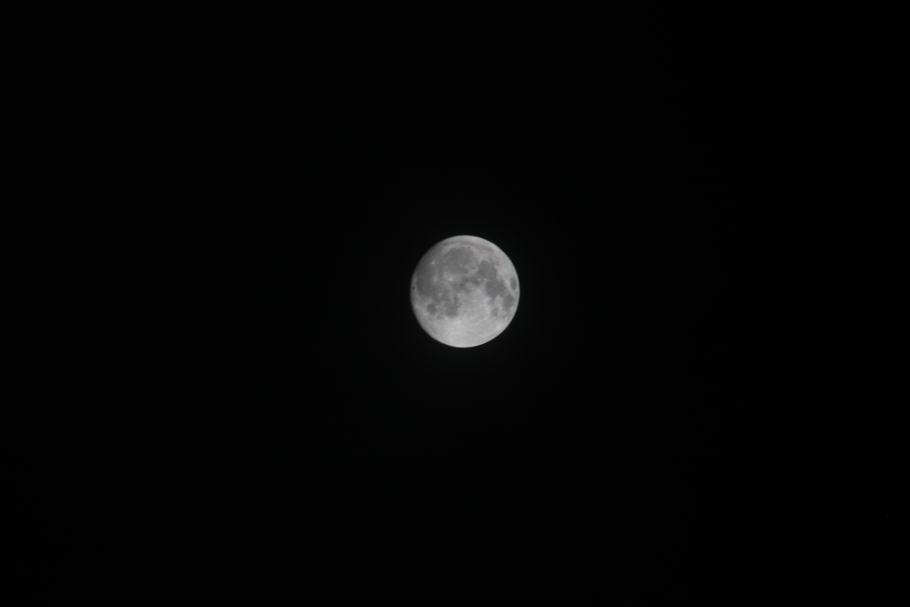 月