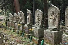 並ぶ石仏　室生寺07