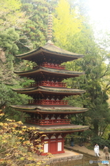 輝く五重の塔　室生寺05