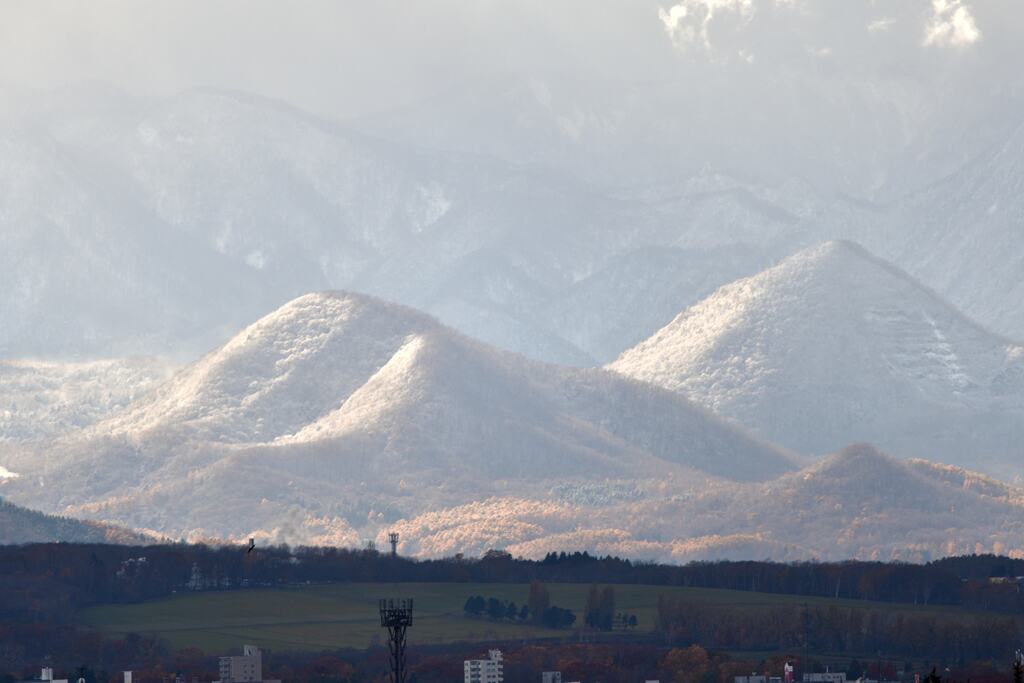 山は雪化粧
