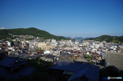 尾道市街と尾道大橋を望む
