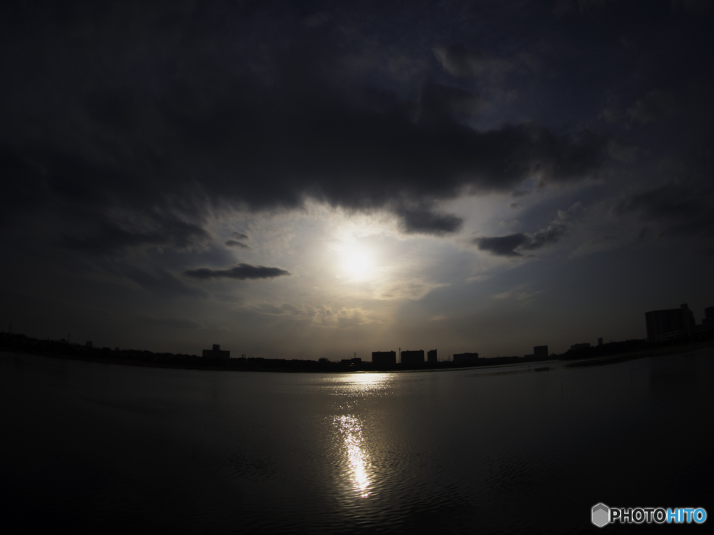 雲と空と水