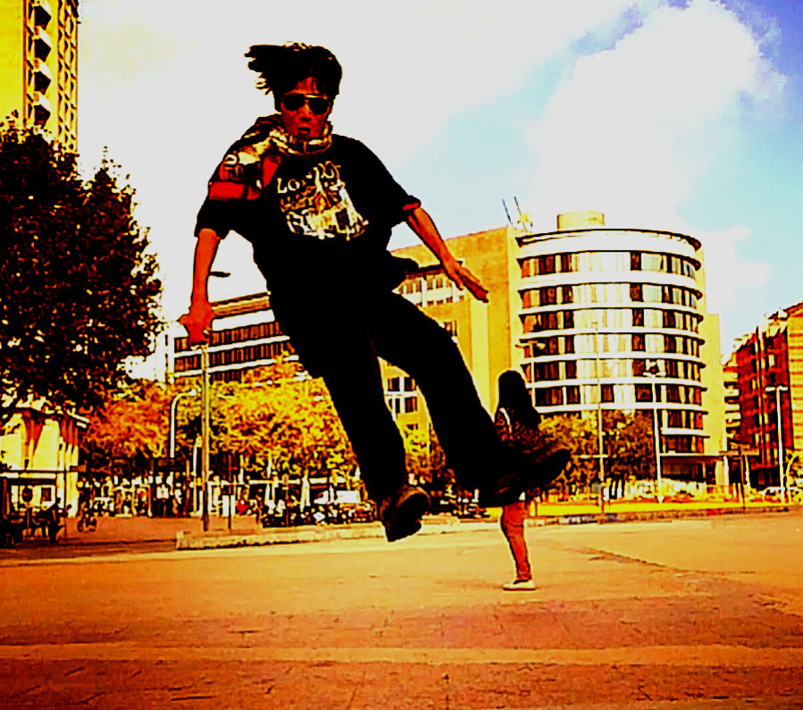 Rocklyan jumping at SANTS station ,Spain