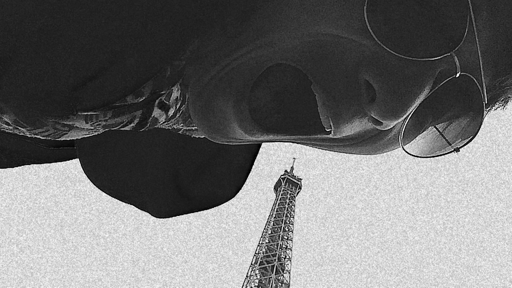 Rocklyan eating the Eiffel tower , Paris