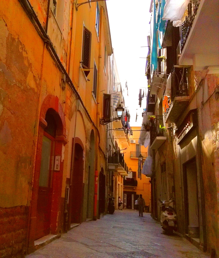 イタリア　バリの街角