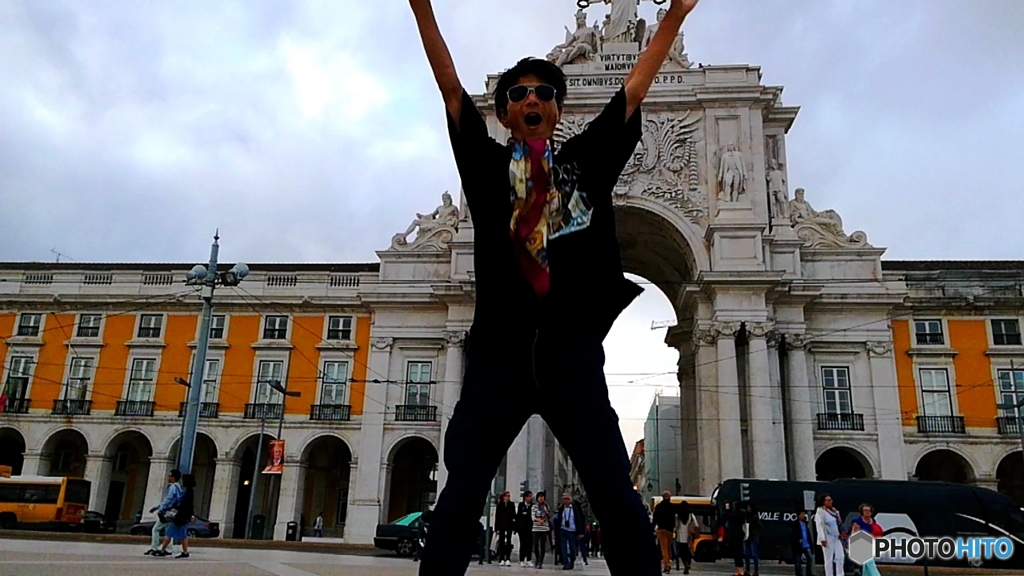 ポルトガル　リスボン　コメルシオ広場