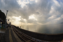 海沿いの小さな駅