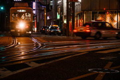 夜の電車通り