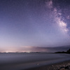 夜明け前の海と空