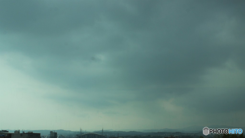 梅雨時の空模様 