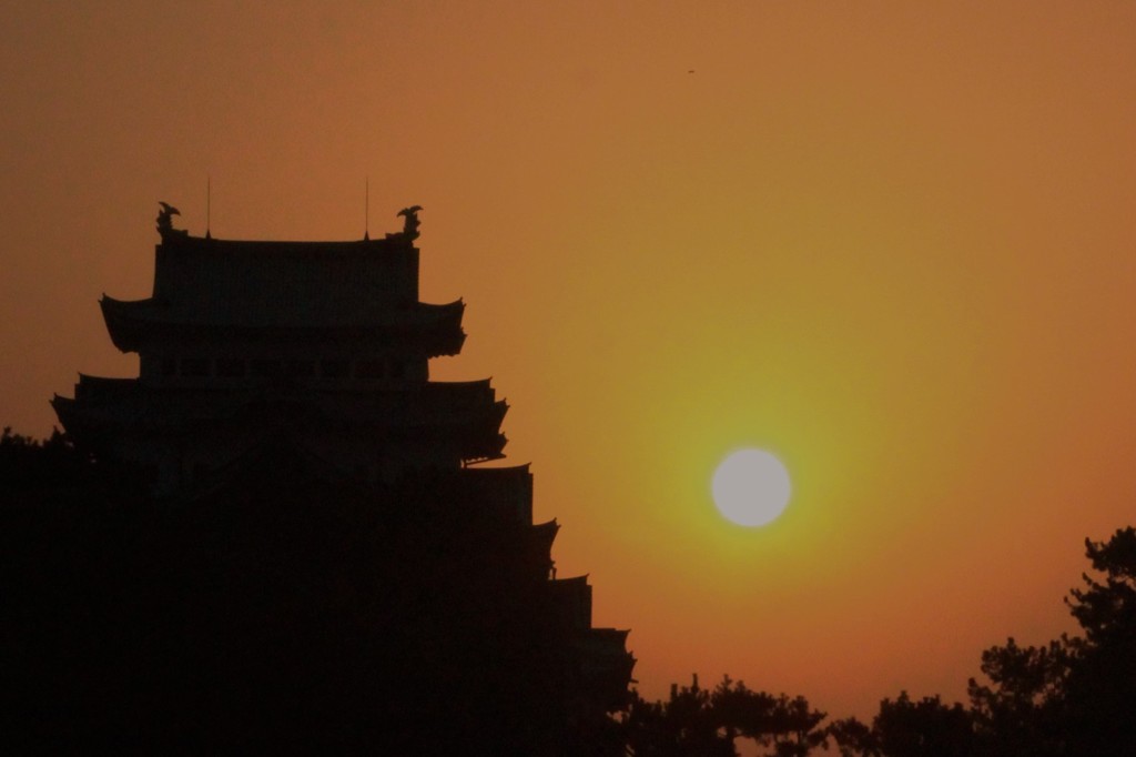 城　夕日