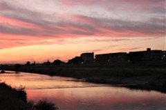 夕陽が泣いている