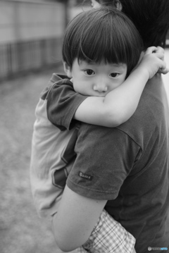 だっこされる人