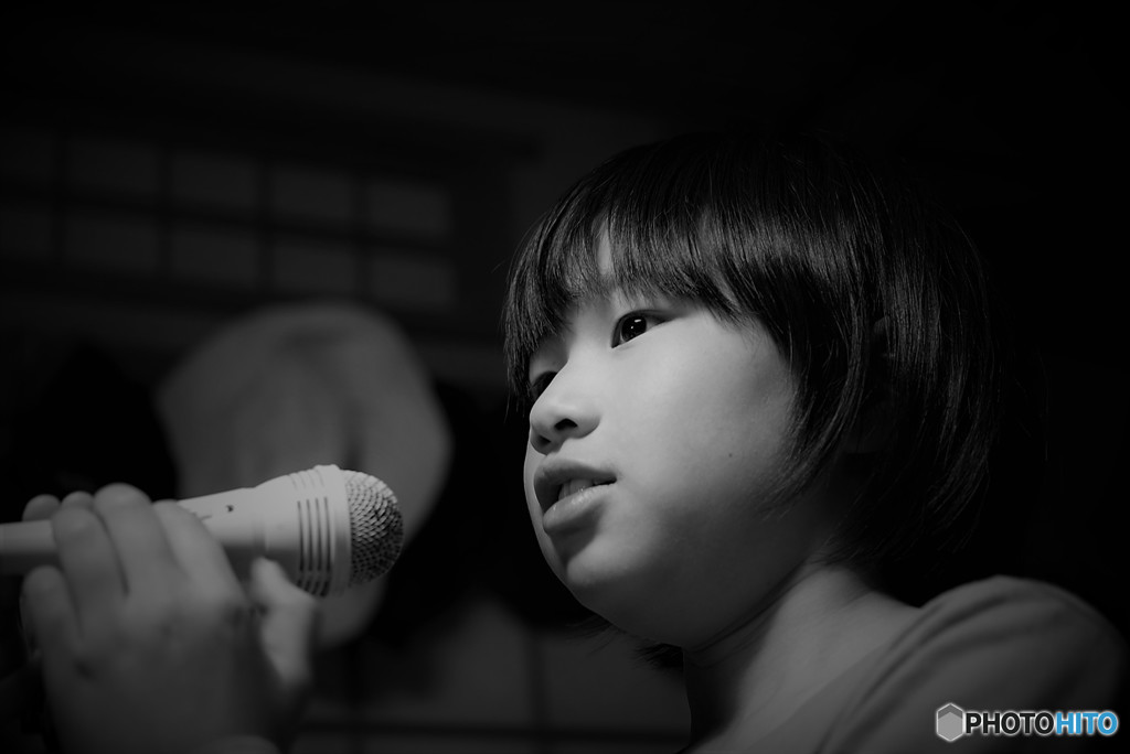 歌うたいのおねえちゃん♪