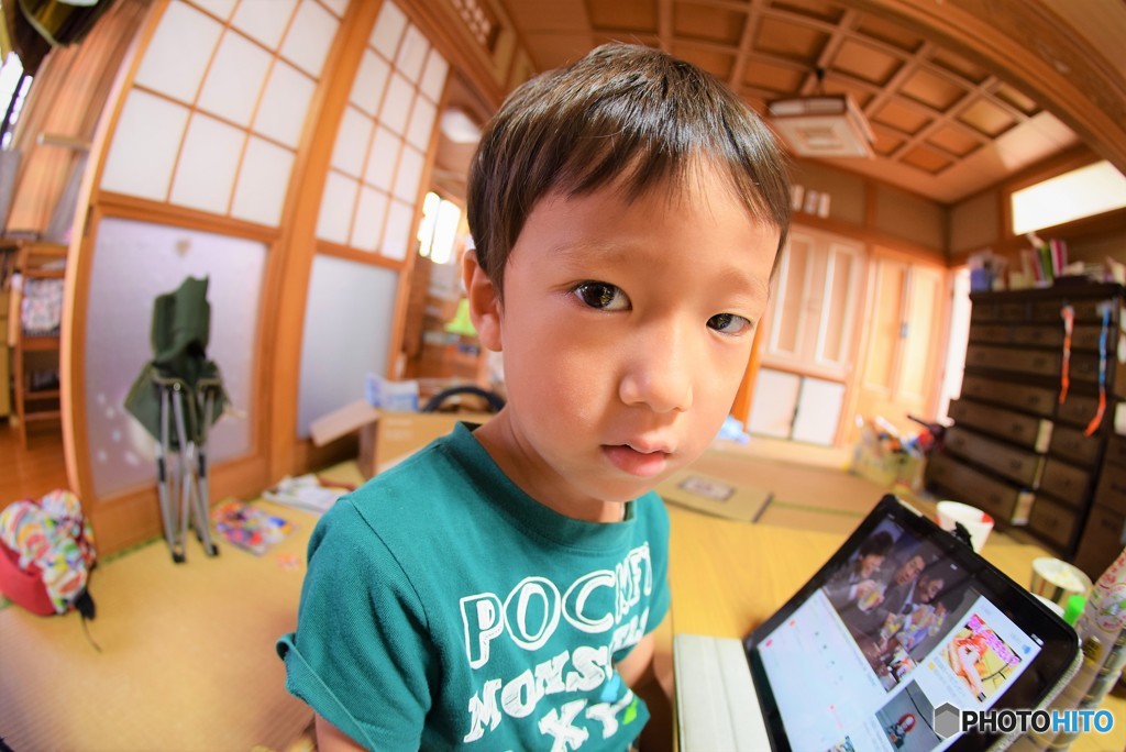 何、今忙しいんだけど…♪