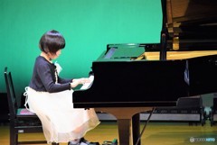 Let's play the piano♫