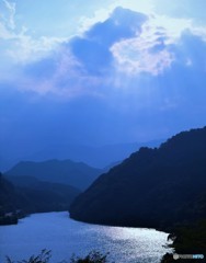 降り注ぐ光の中で♪