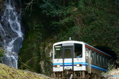 滝のお出迎え