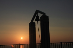 夕暮れの恋人の鐘