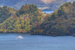 秋の十和田湖