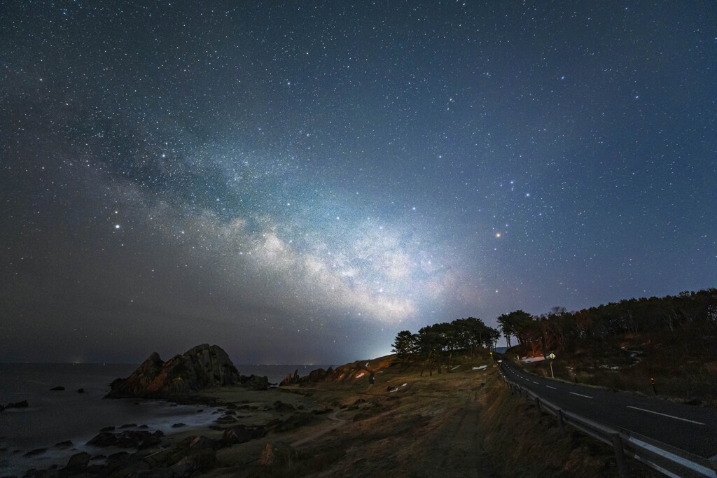 夜の海岸。