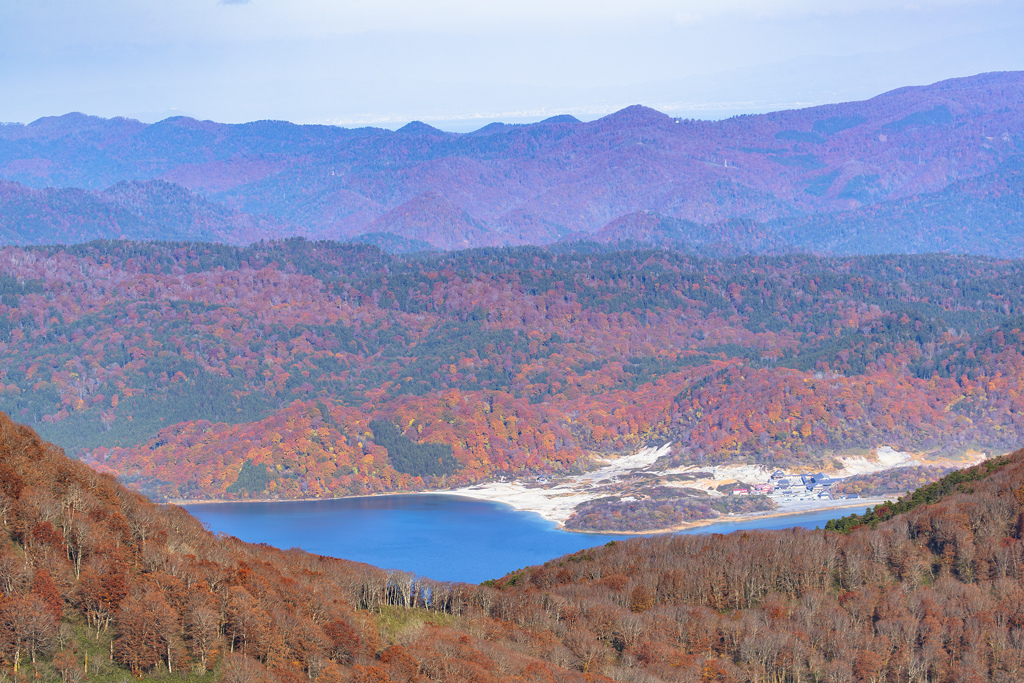 秋の宇曽利湖