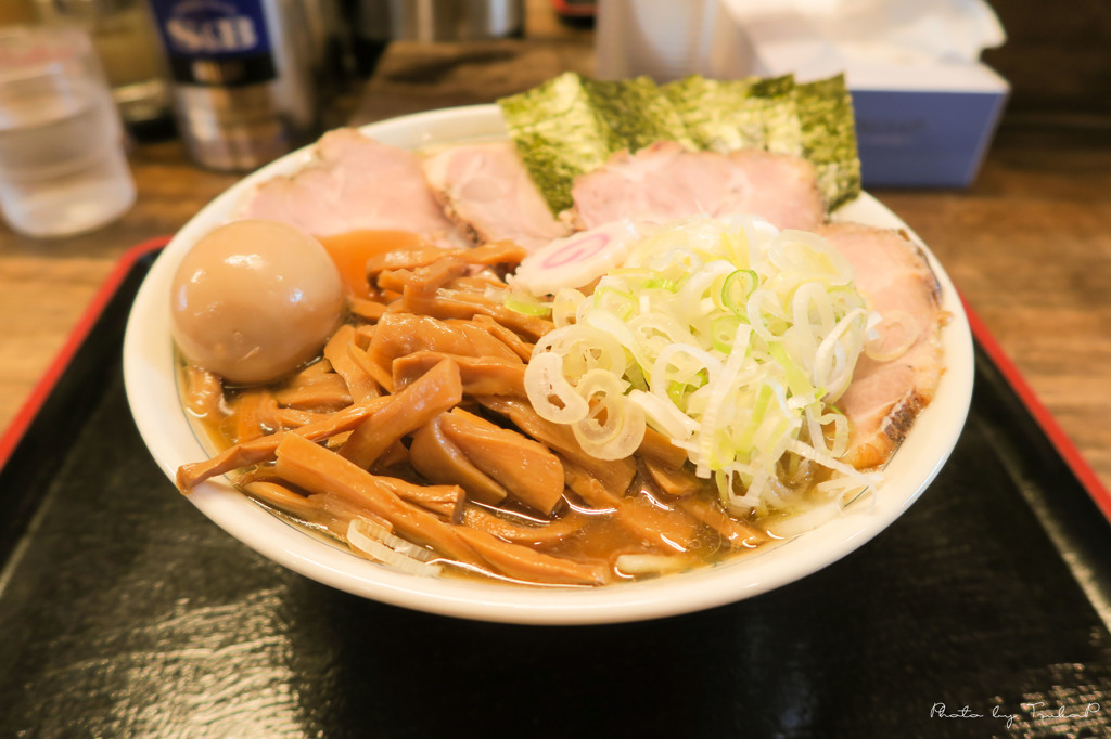 デラックスラーメン！
